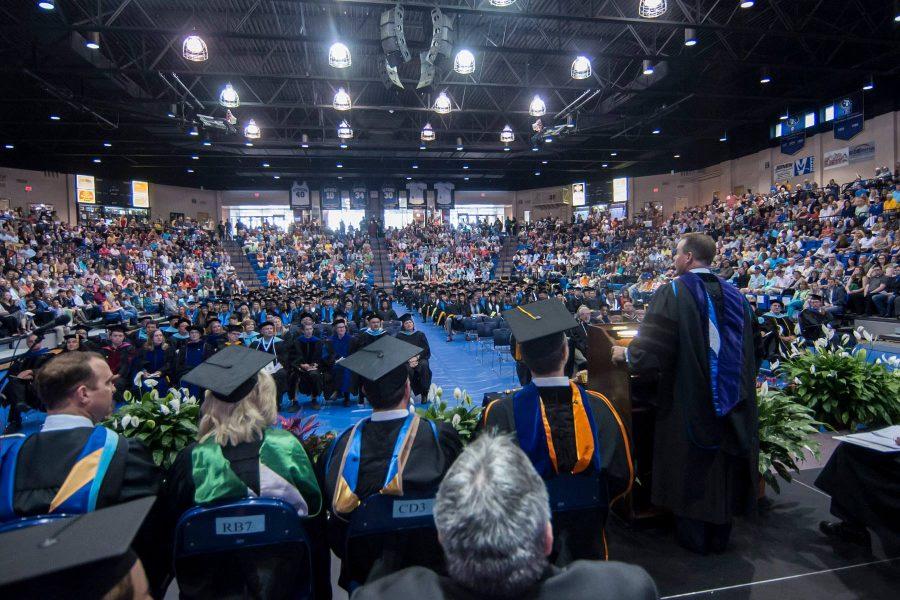 Graduating+students+and+faculty+members+gathered+in+the+Bloomer+Sullivan+arena+for+the+Spring+2016+commencement+ceremonies.+Photo+courtesy+of+Dan+Hoke+via+the+Southeastern+Oklahoma+State+Facebook+page.