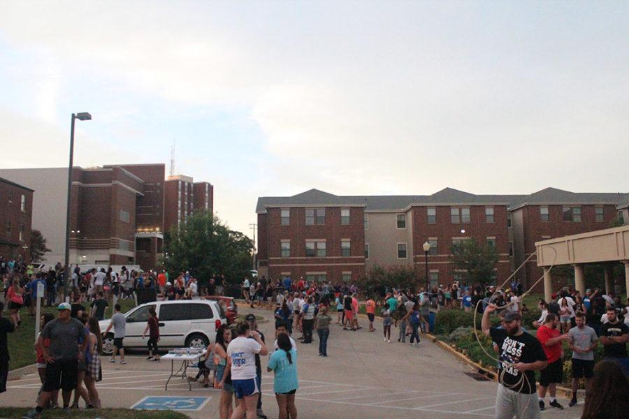 Block party welcomes students to campus