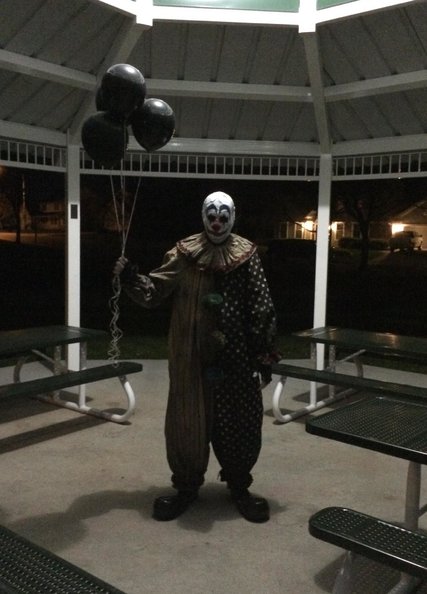 Terrifying clown spotted in Green Bay, Wis. (Photo courtesy of thenytimes.com)