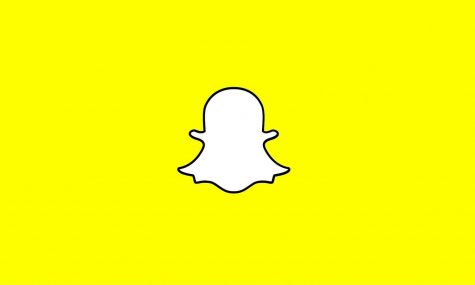 Snapchat Logo
https://pixabay.com/en/snapchat-social-media-photograph-1360003/