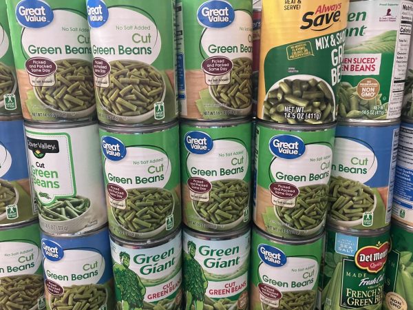 Southeastern hosts food drive to start spring semester